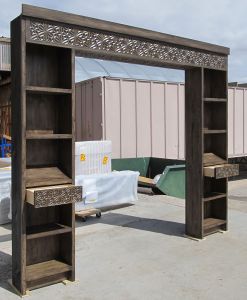 Angle of built-in shelves with carving