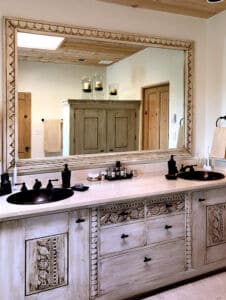 bath vanity and mirror