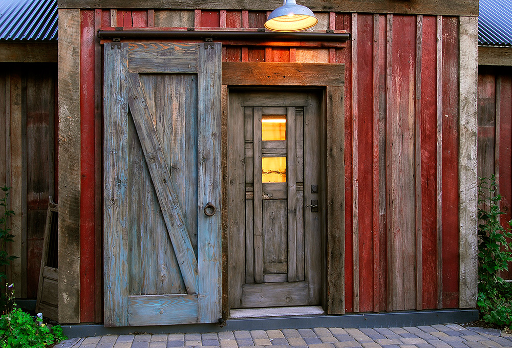 8783-17-15-Garage.jpg