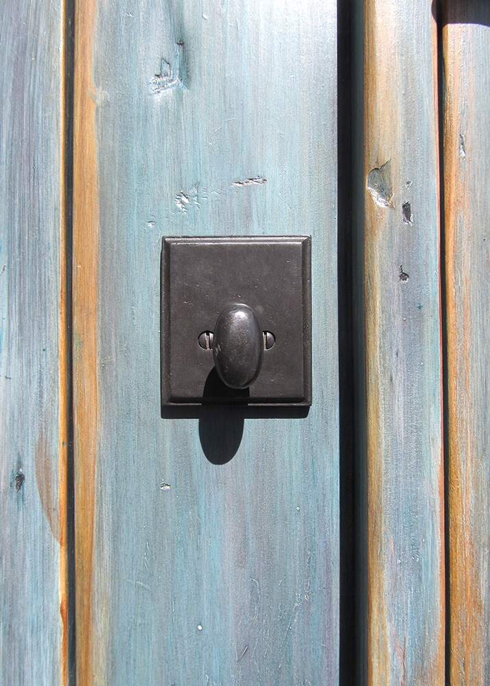 deadbolt-9981-02-crop blue Dutch door with cast deadbolt