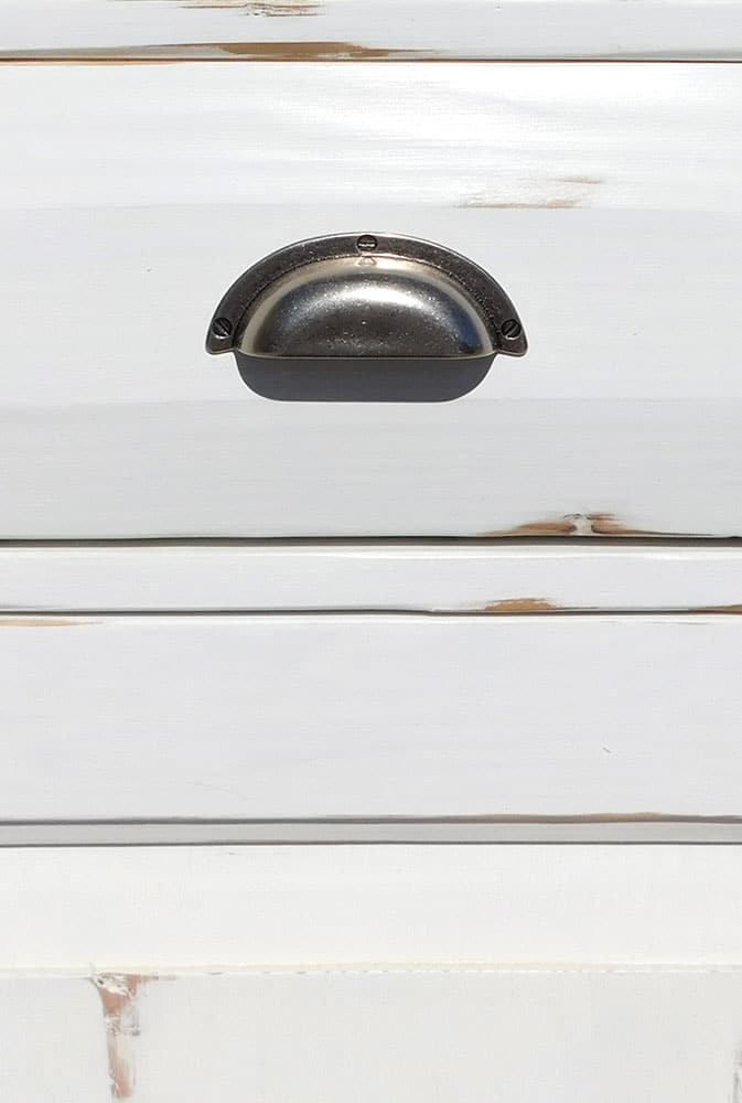 handle-cab-10680-02-Crop cup handle on cabinet