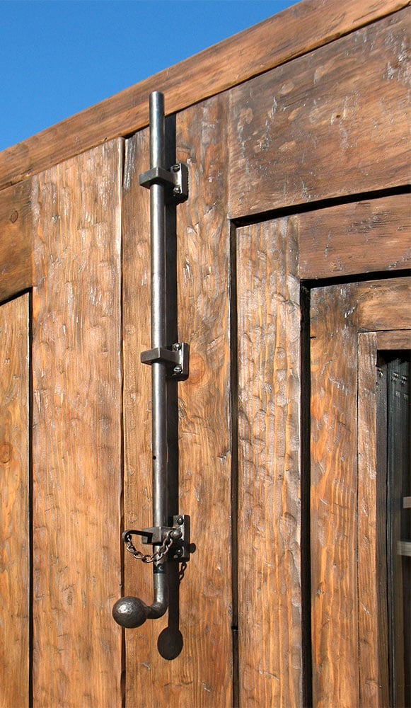 headbolt-9526-01-Door-crop Front entry with narrow guide headbolt