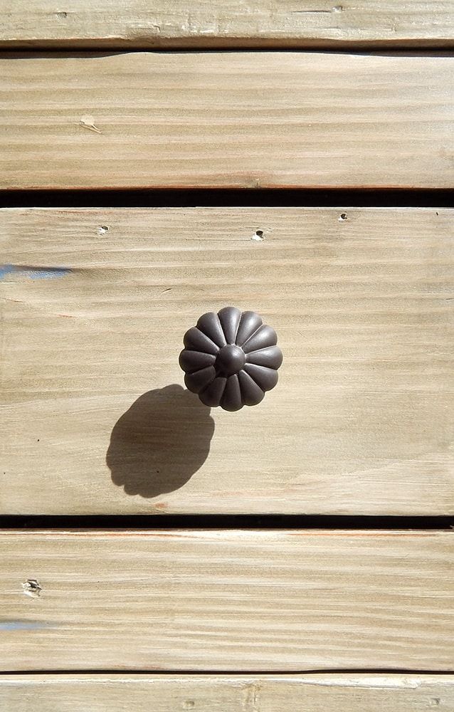 knob-10204-01-Cab-B-2-DET6-crop Kitchen cabinetry with round floral knob
