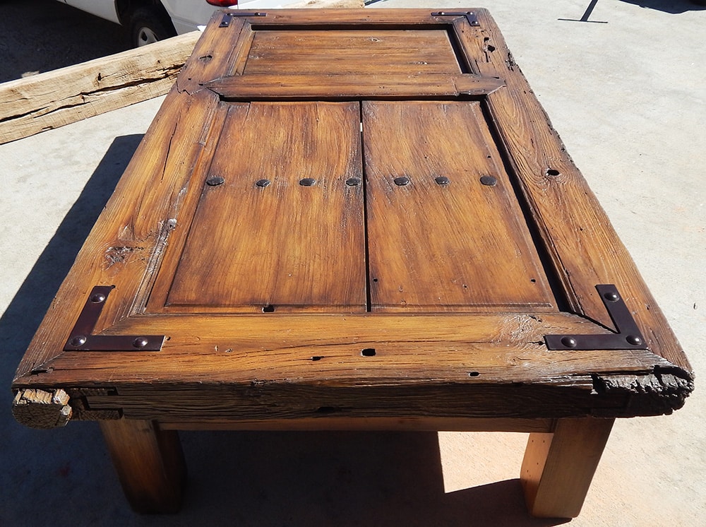 strap-10175-01-Table-Side.jpg
