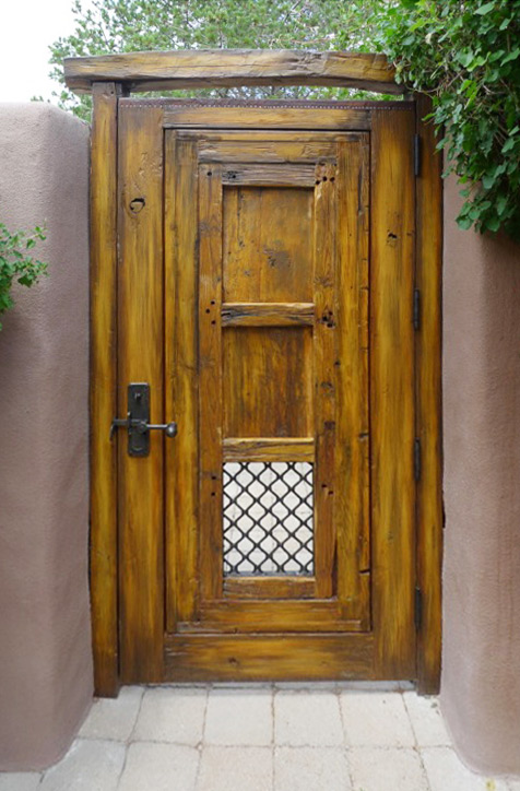 10130-01-INSTALL-Back-adj.jpg back of entry gate with header