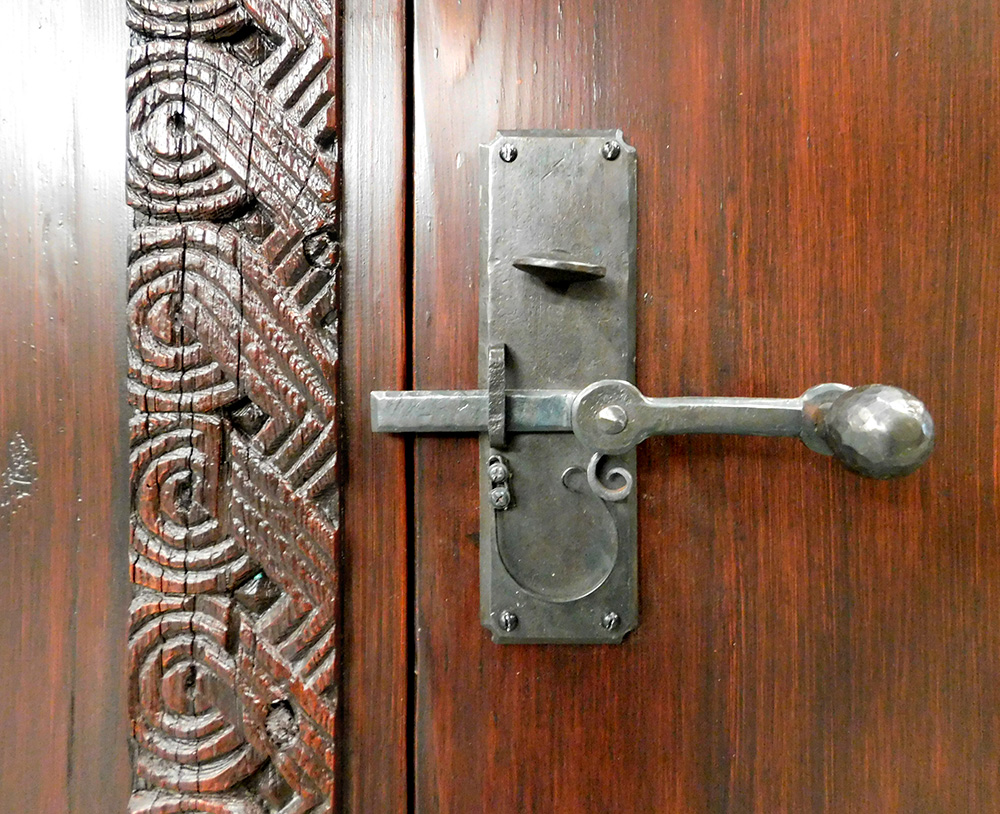 10533-01-Door-Hdw-DET-1.jpg