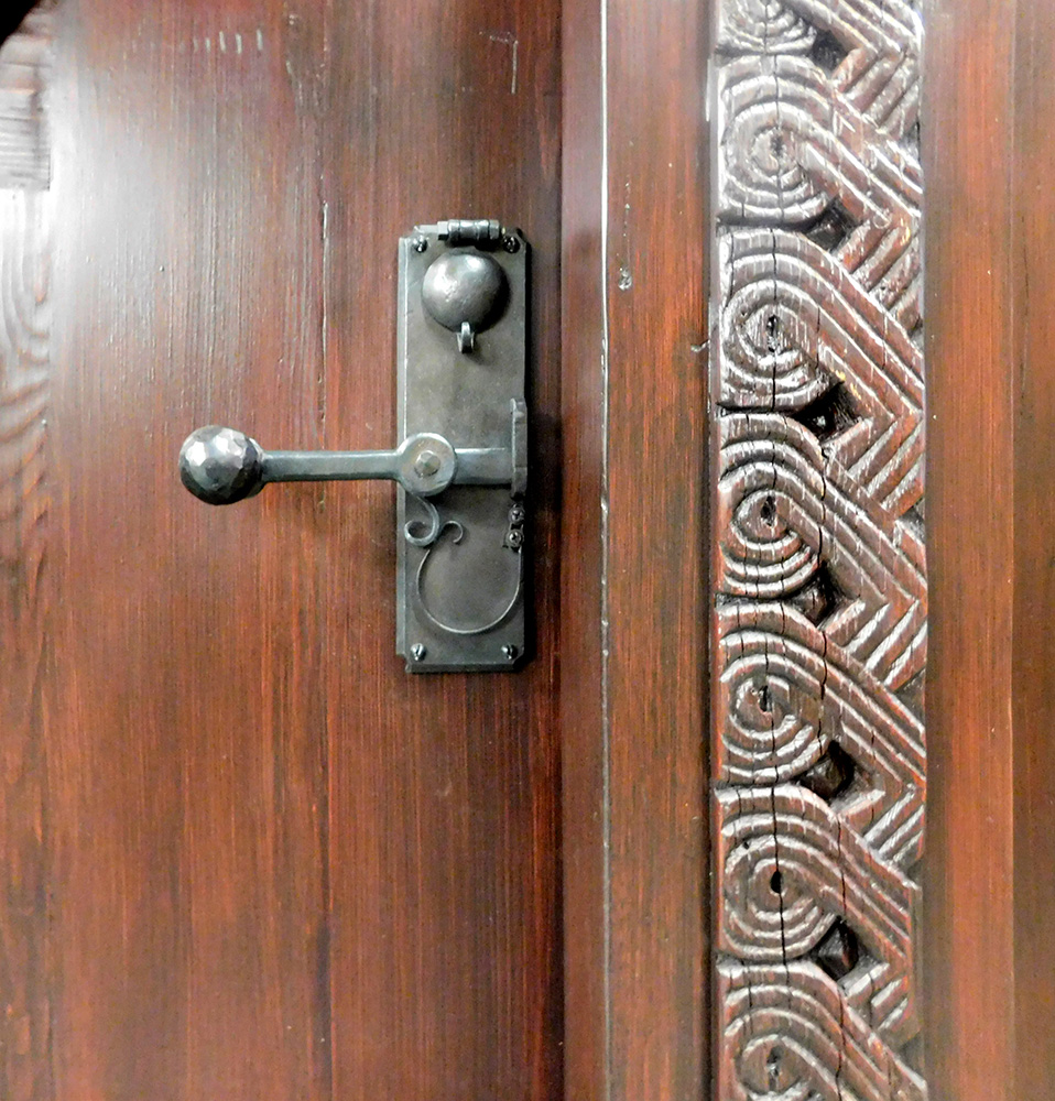 10533-01-Door-Hdw-DET-2.jpg