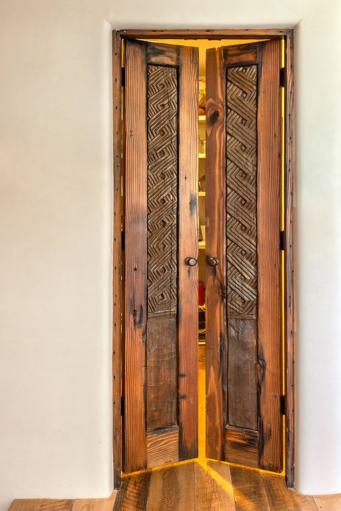 10679-17-Pantry-Doors-2