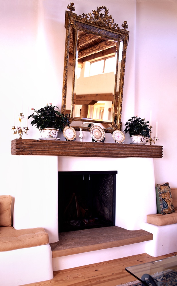 Fireplace mantel