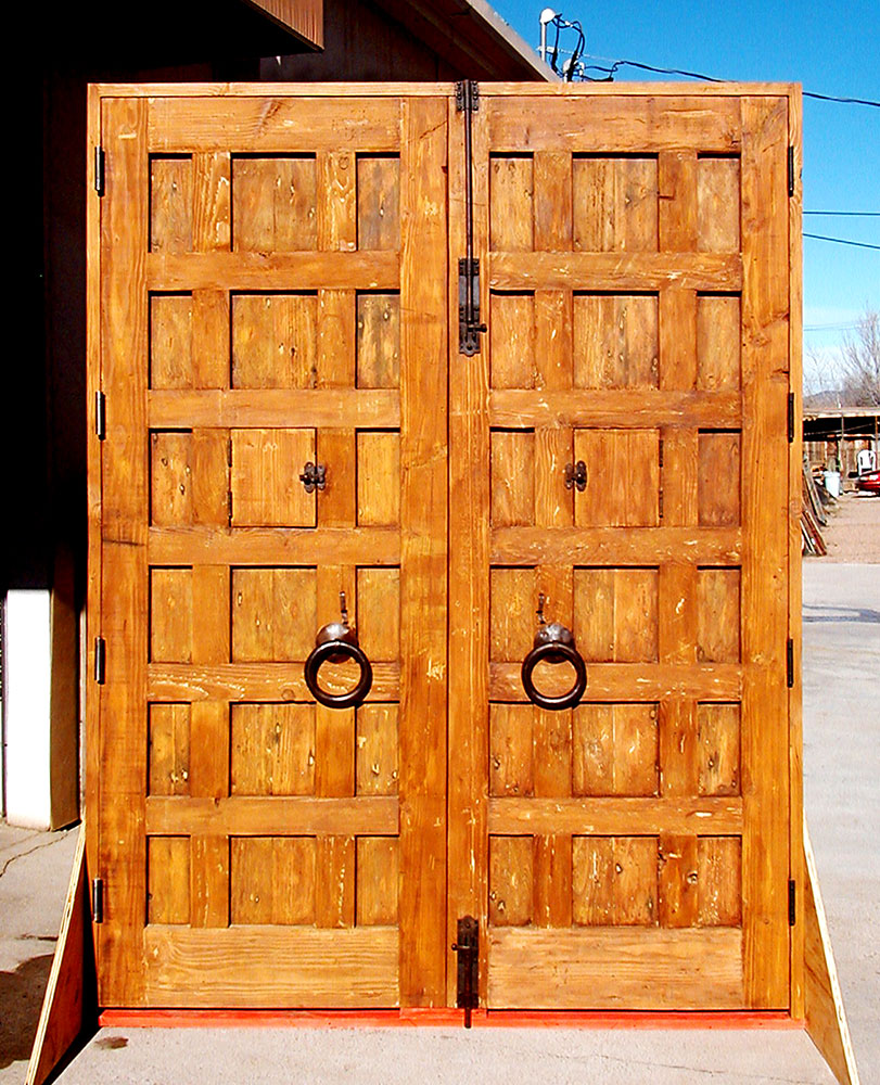 7605A-Gates-Back.jpg