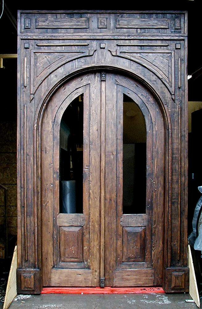 7744A-Door-circles-now-squares-fron.jpg