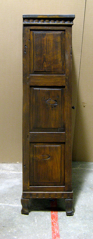 9219-02-Cabinet-Hdw-Side.jpg