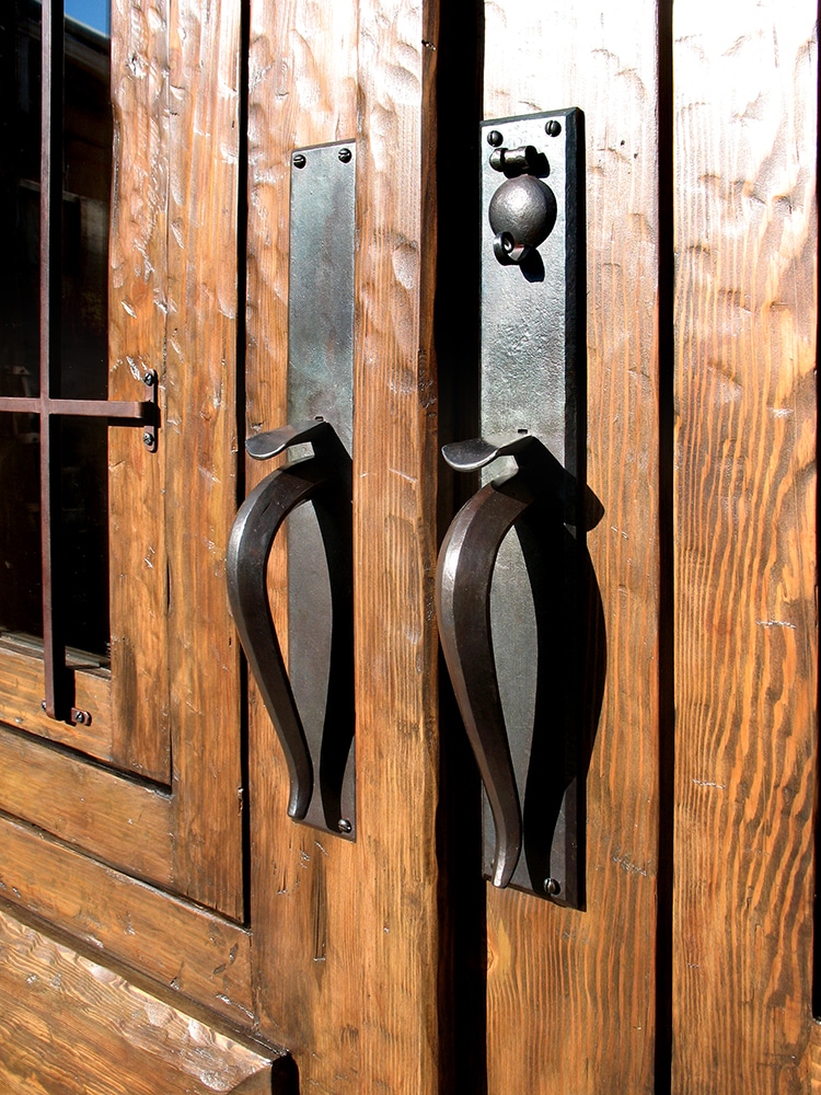 9526-01-Door-Hdw-DET13.jpg