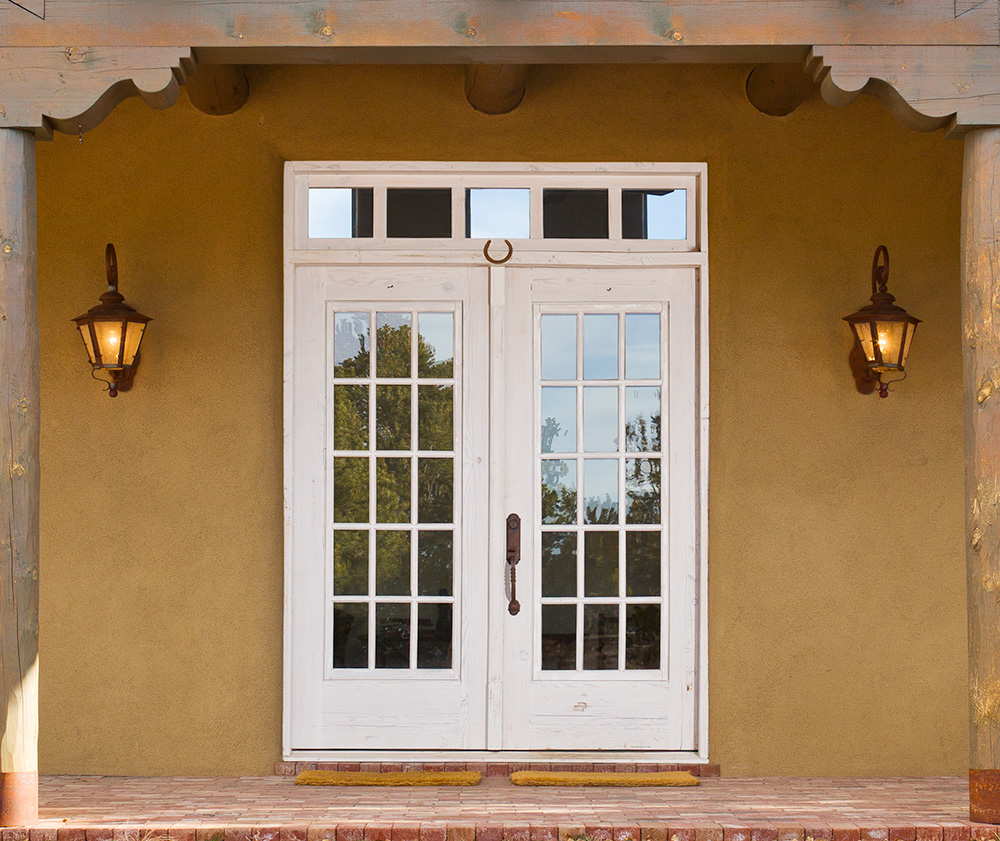 Front_Door_Ext-crop.jpg