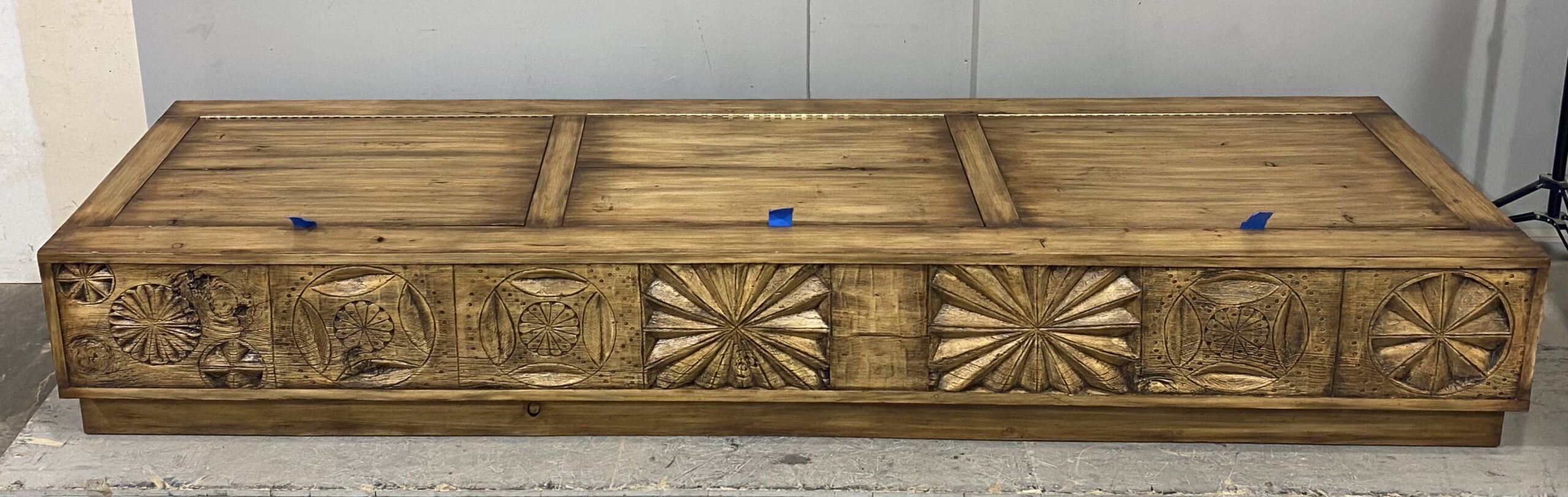11473-13-top Storage Bench with Carved Panels