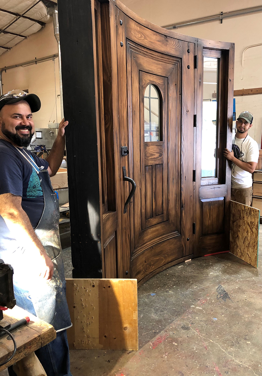 Curved.Door.w.Jorge La Puerta Originals Craftsman